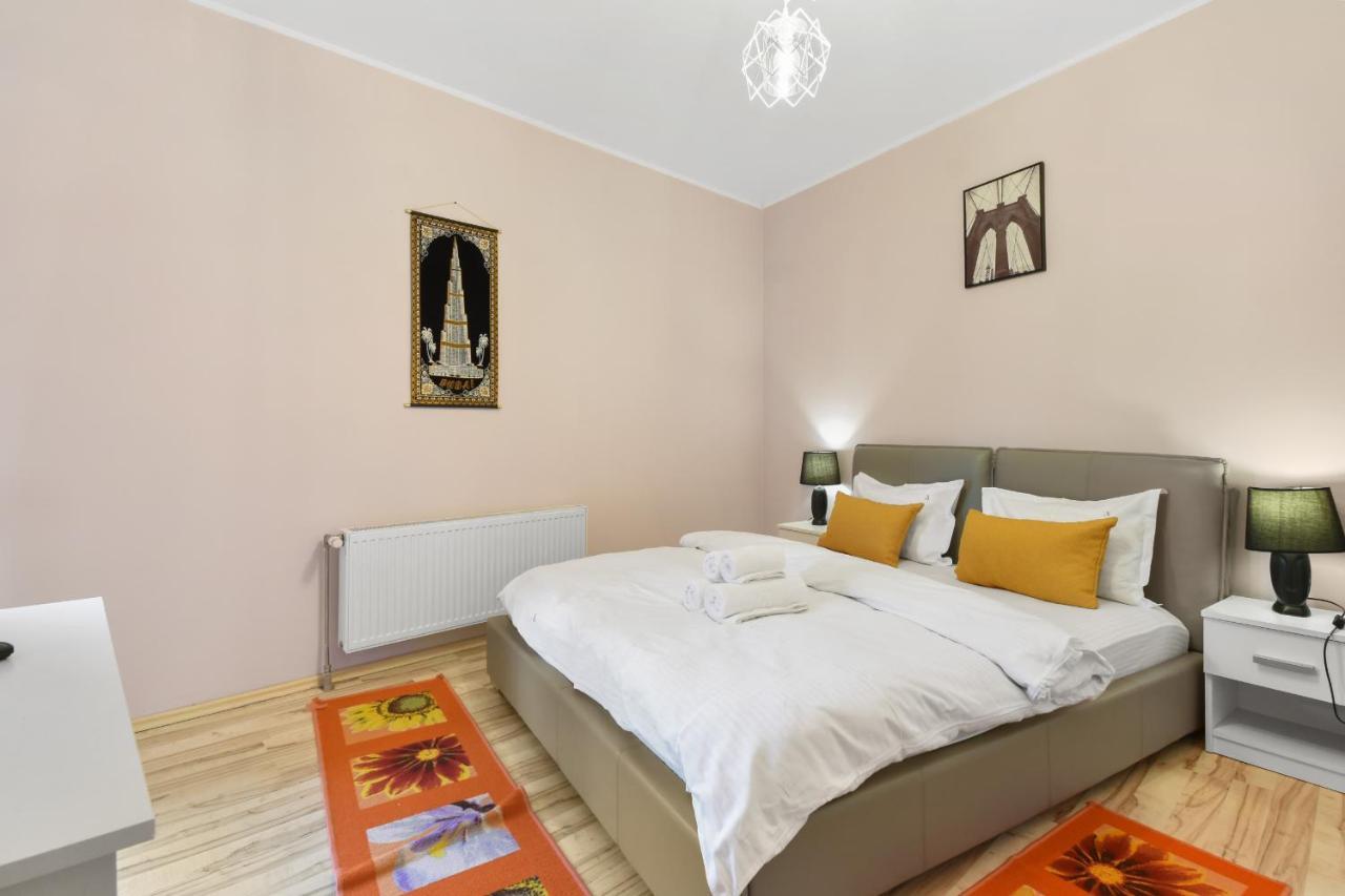 Matteri Apartment Sinaia Bagian luar foto