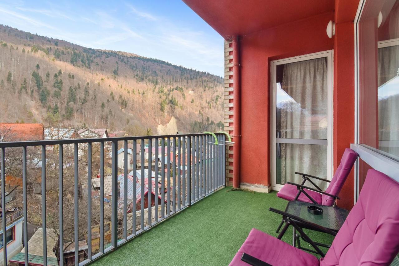 Matteri Apartment Sinaia Bagian luar foto